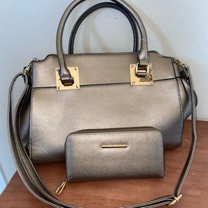 Silver Metallic Purse with Matching Wallet